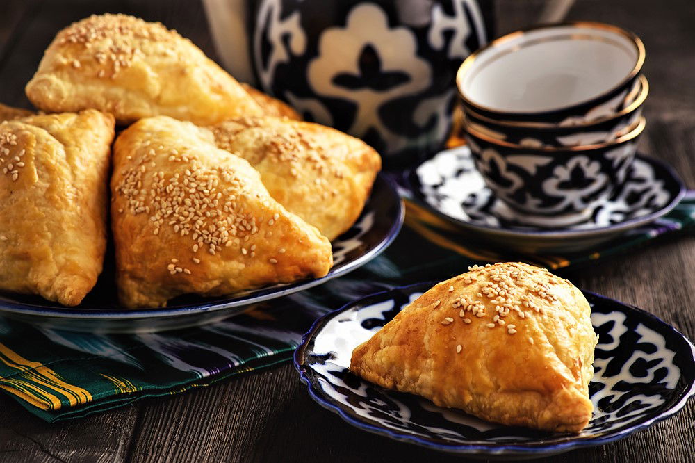 בורקס במילוי חזה עוף פיקנטי