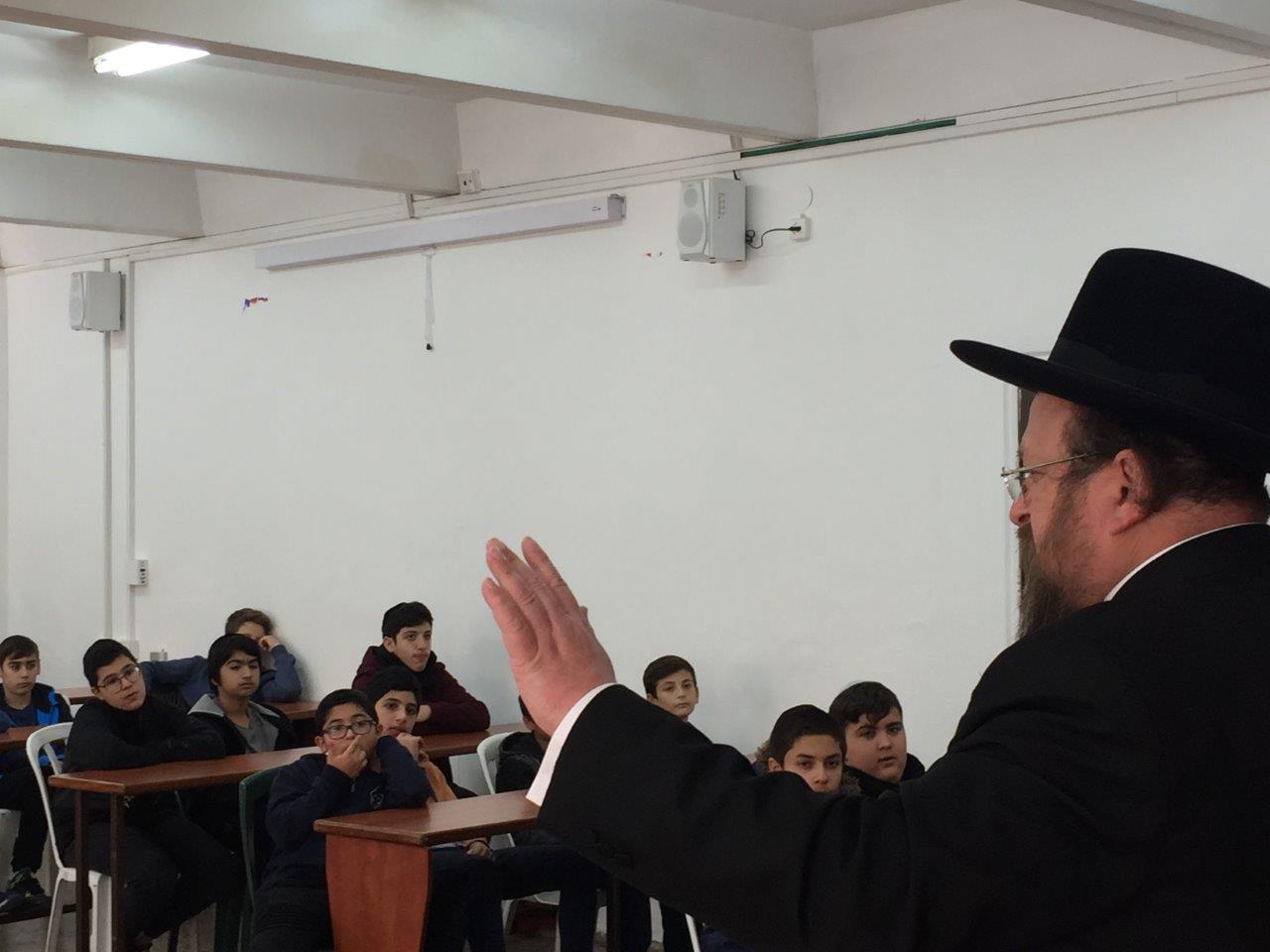 מסירותו של הגראי"ל שטיינמן זצוק"ל לתלמידים