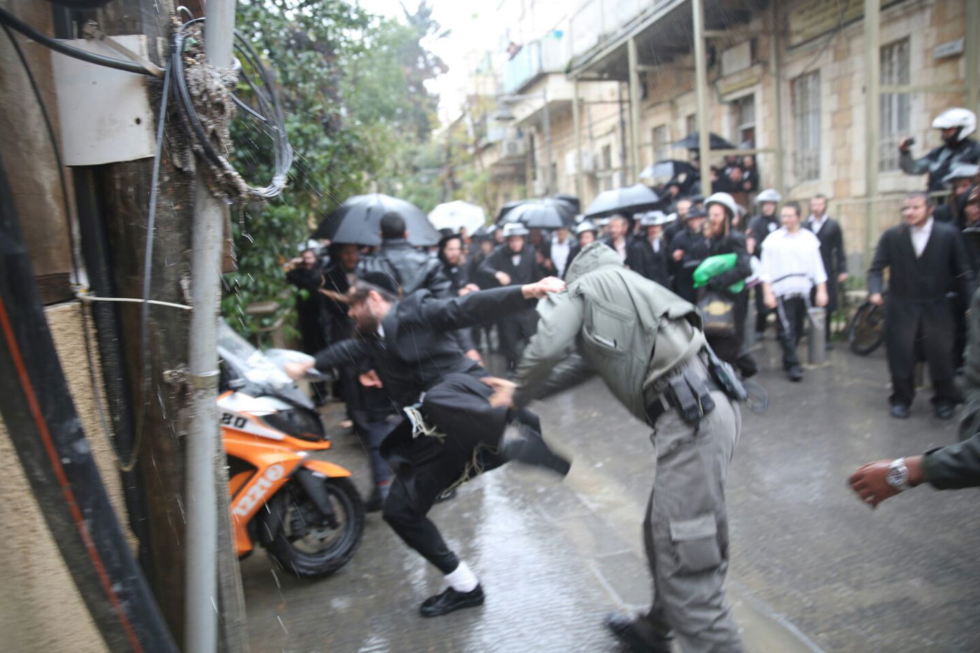 שוב אלימות משטרתית בירושלים • תיעוד