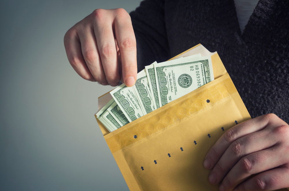 כמה כסף ישראלים נותנים מתנה באירועים?