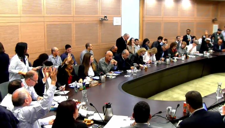 ההצבעה בוועדת הפנים, הבוקר