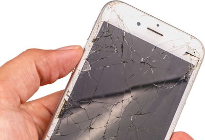 הרב דינר פסק: מותר לשבור אייפון של חברו