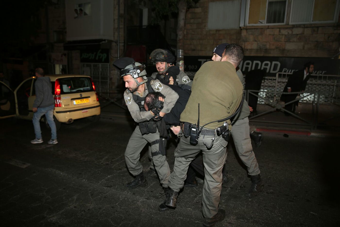 המשטרה: המעצרים בגין תקיפות ואיומים של בעלי עסקים