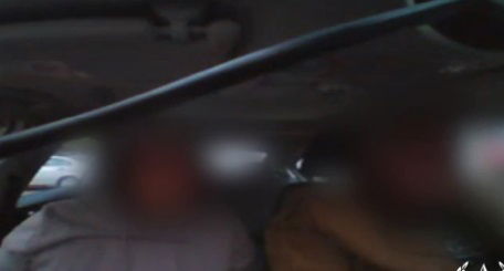 שדד נהג מונית מפתח תקווה ונעצר  • צפו