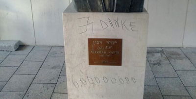 צלב קרס על פסלו של יצחק רבין בתל אביב