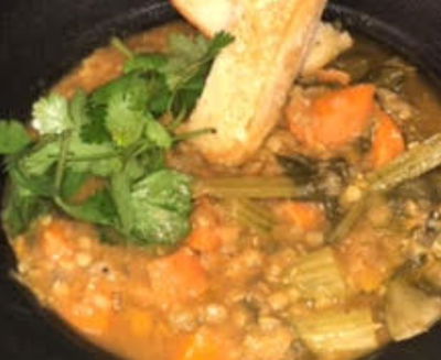 מתכון למרק עדשים.