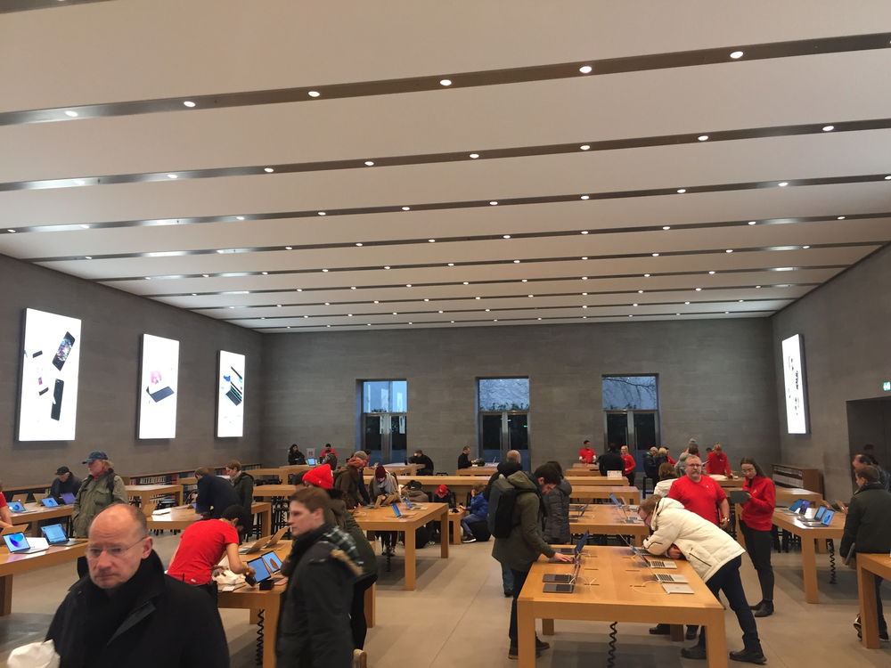 שוויץ: שפכו חול על אייפון X ומנעו אסון כבד