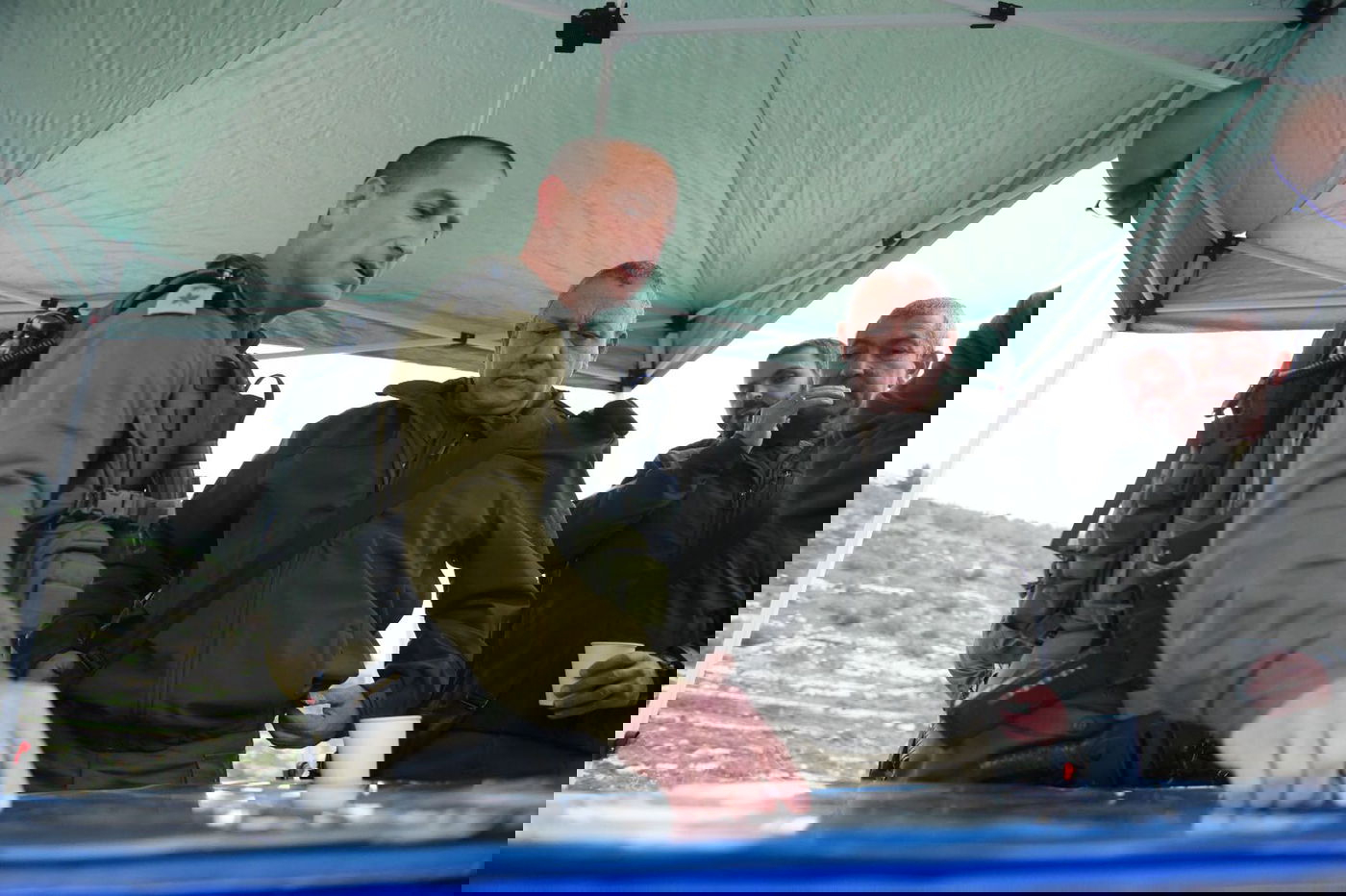 פעילי ימין לרמטכ"ל בזירת פיגוע הירי: "למה זה מגיע לנו?"