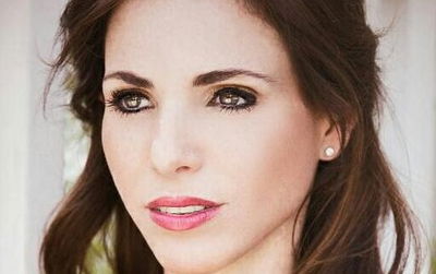 עו"ד ינקלביץ, כותבת הטור