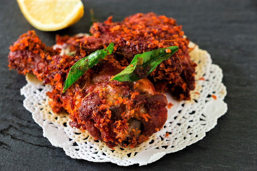 עוף מטוגן בציפוי חריף