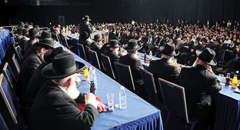 כנס של רבנים. למצולמים אין קשר לנאמר בידיעה.