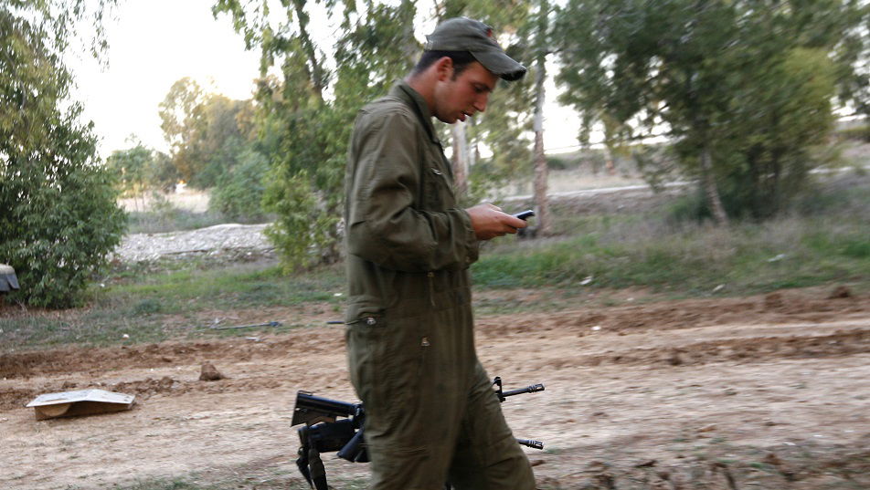 פקודה חדשה בצה"ל: בלי לייקים לפוליטיקה