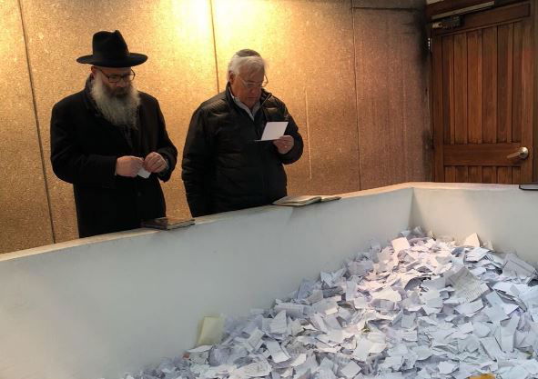 דיוויד פרידמן יצא מפגישה בבית הלבן והגיע להתפלל באוהל