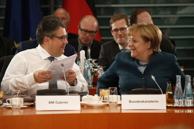 קנצלרית גרמניה ושר החוץ שלה. מובילים את המהלך