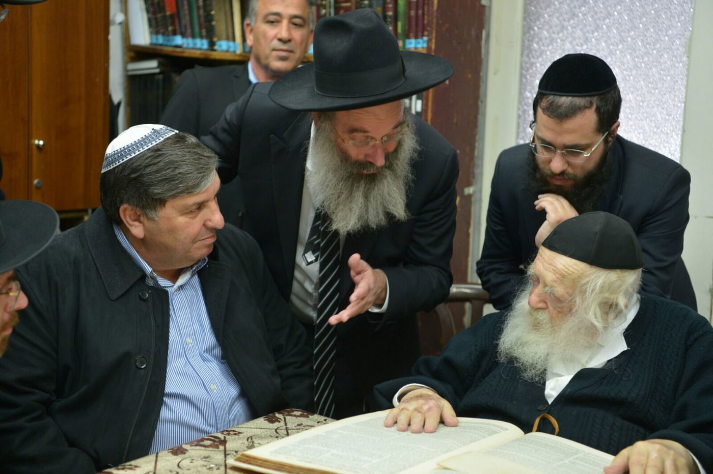 סיור מיוחד של יו"ר קק"ל: להכיר את המגזר החרדי לעומקו