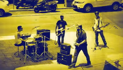 להקת 'בית ספר לנבואה' בקליפ חדש ובועט