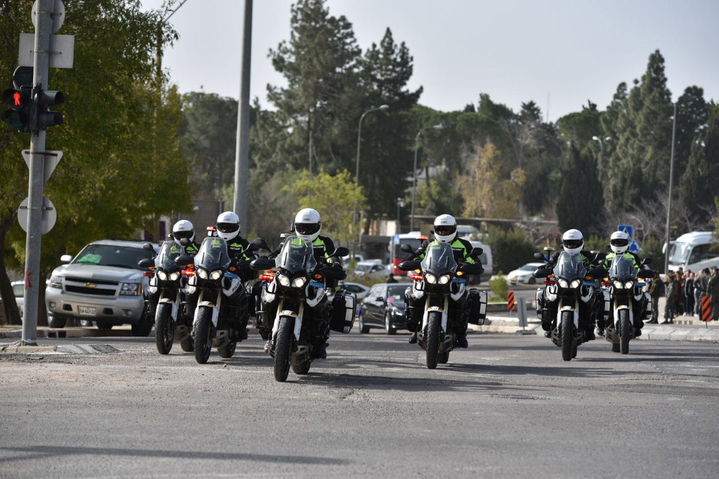 צפו: השיירה של מייק פנס ברחובות ירושלים