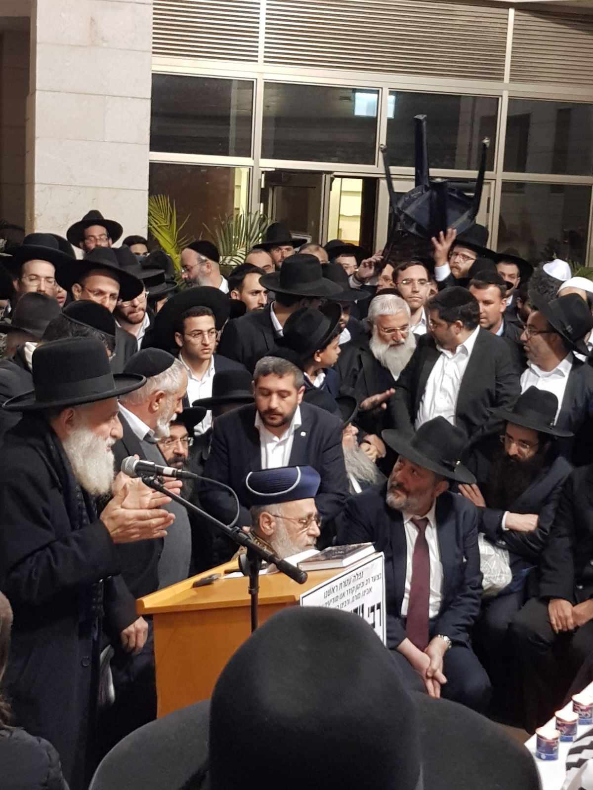 מסע הלווית המקובל רבי ניסים מויאל זצ"ל • תיעוד