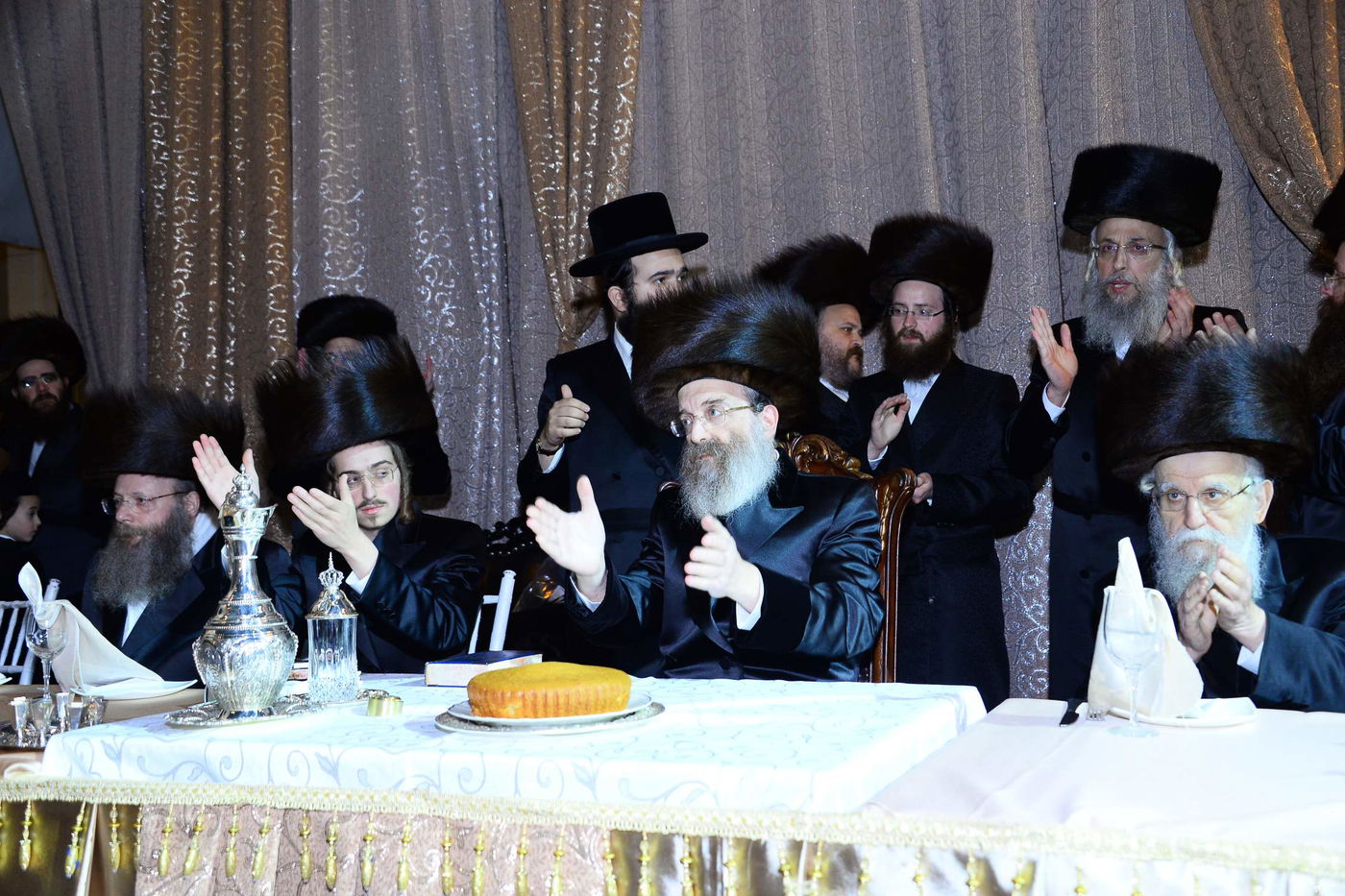 תיעוד ענק: חתונת בן האדמו"ר מסאדיגורא