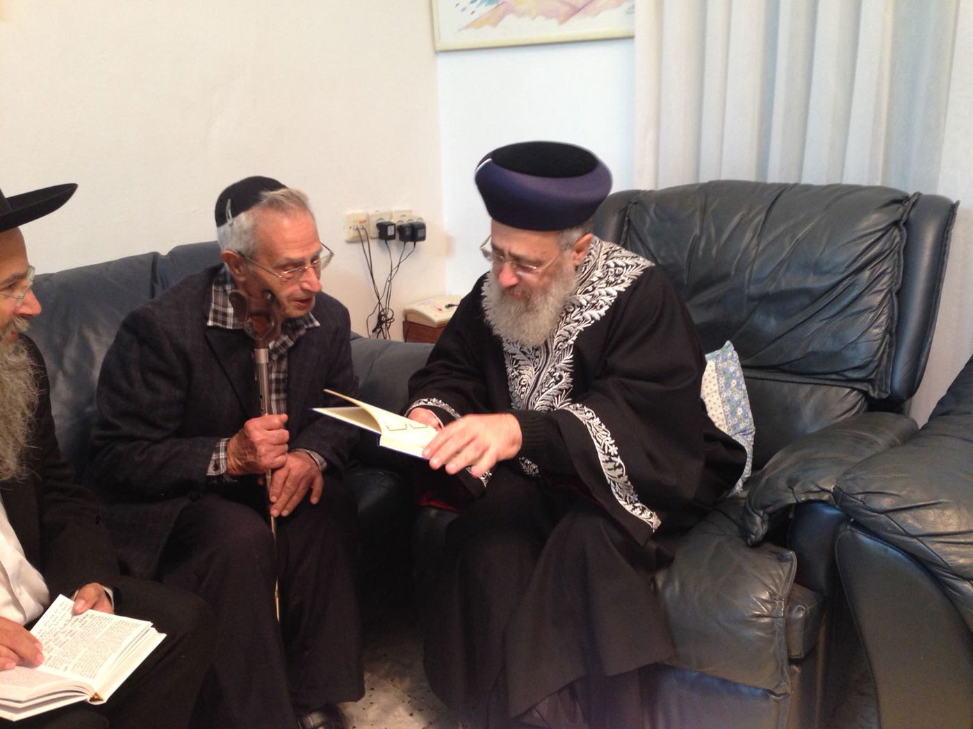 הגר"י יוסף ור' אליהו עובדיה בשנה האחרונה