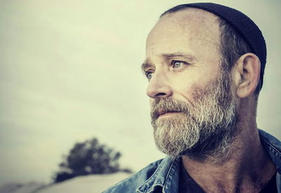 כשמשהו משלנו "מתחפש" לליאונרד כהן