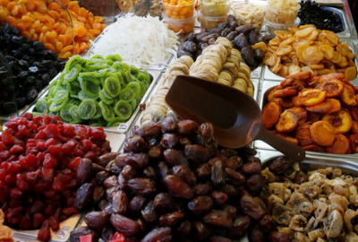 פירות יבשים.