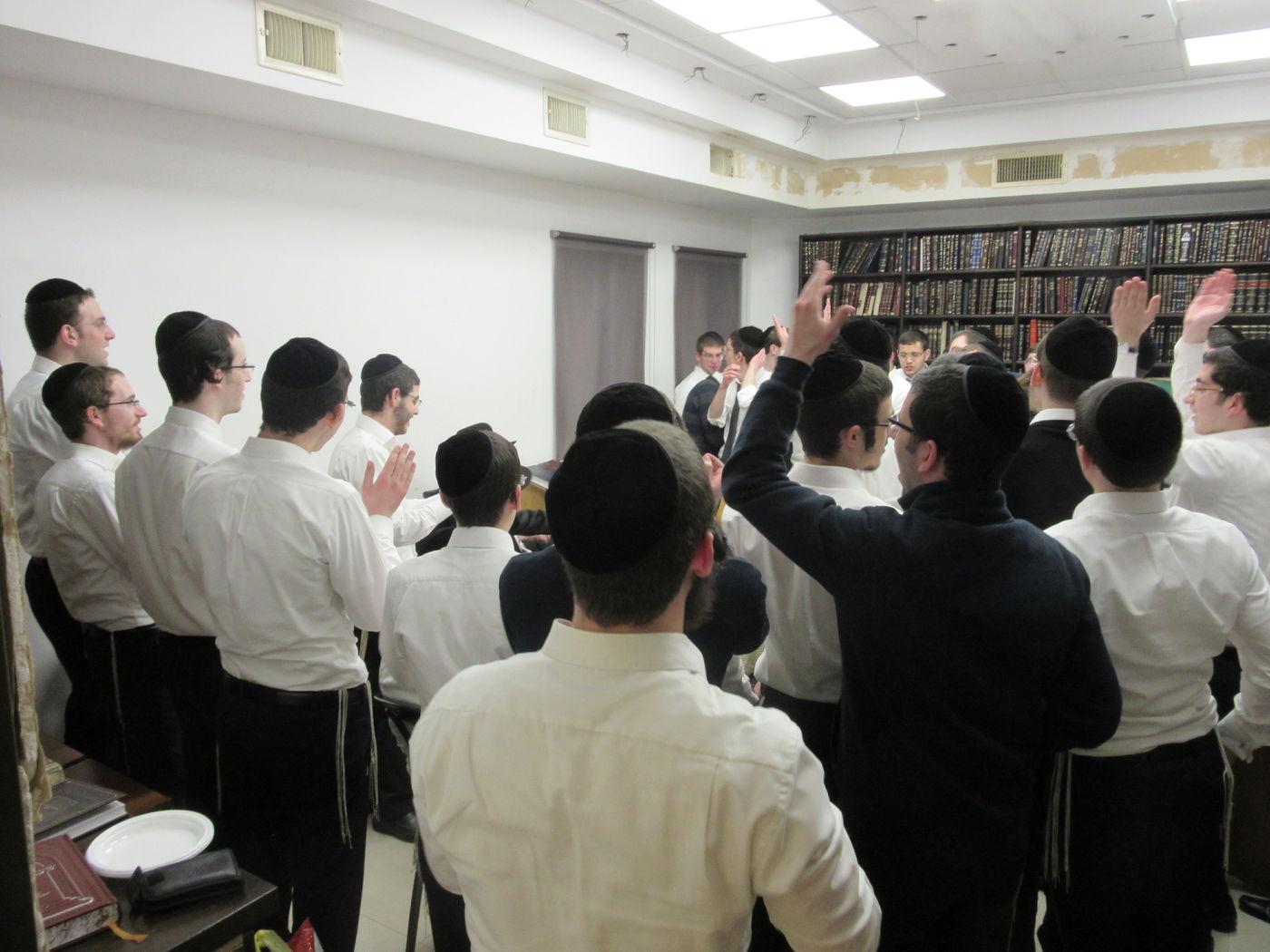 פוניבז': סיימו מסכת בימי שישי וזכו להוקרה