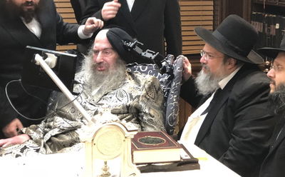 העסקנים בקווינס ייאבקו בהתבוללות הקשה