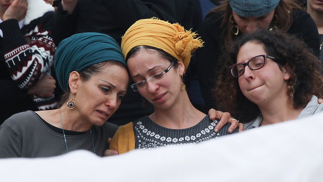 הלוויתו של איתמר בן גל הי"ד: "מי יתן מותי תחתיך" • צפו