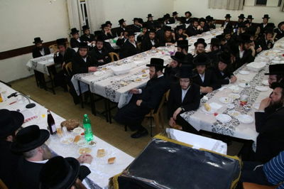 מעמד סיום הזמן בישיבת "אורייתא". מן הארכיון