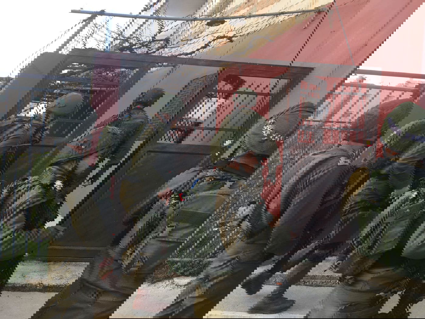 הכוחות בכפר חלחול