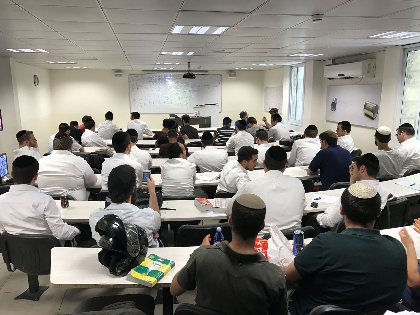 המחזור האחרון של התלמידים במכינה החרדית.