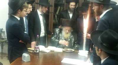 הראב"ד בטבריה, במוצאי שבת