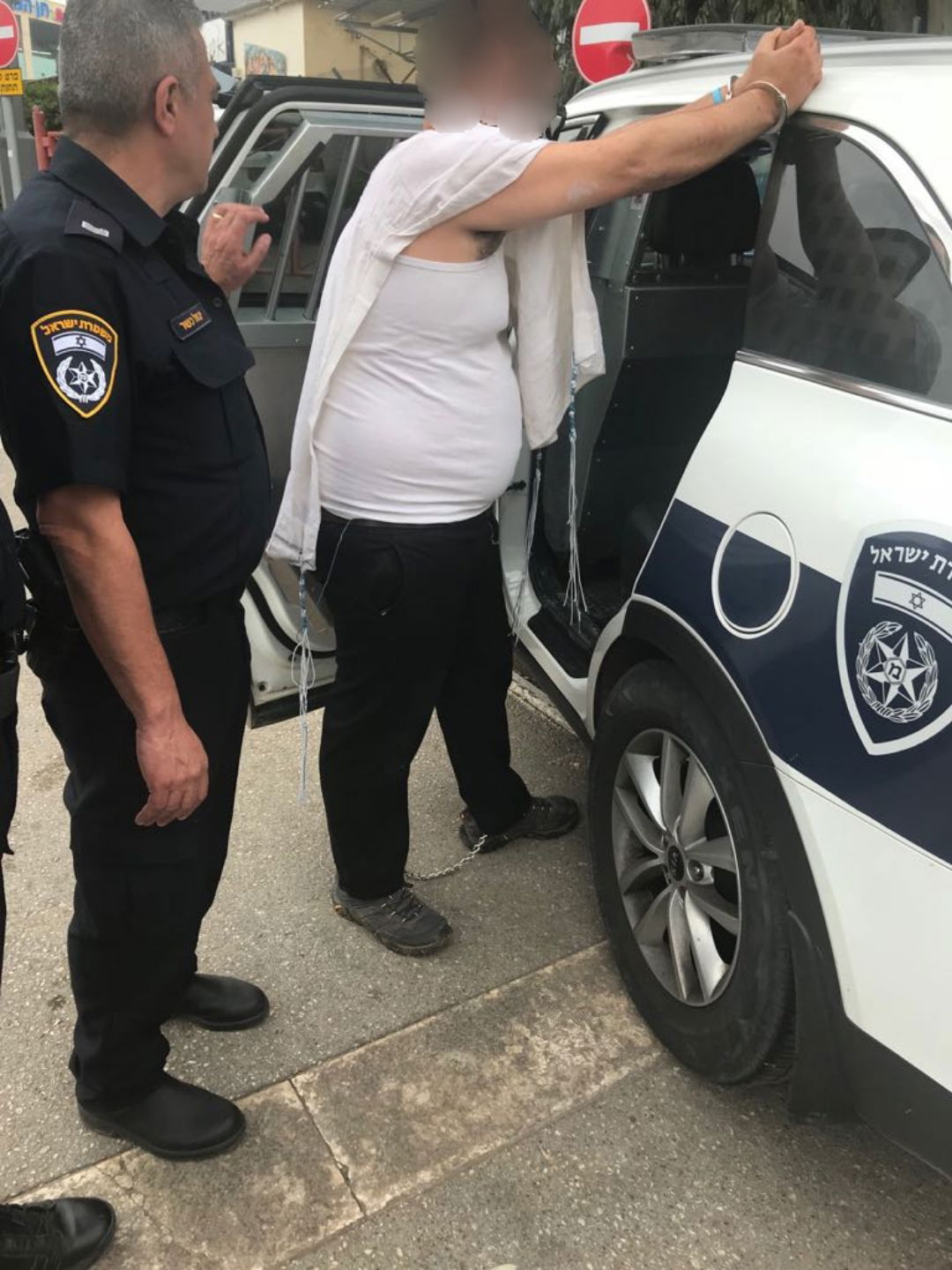 יבניאל: דקר את המטפלת של אמו ונמלט