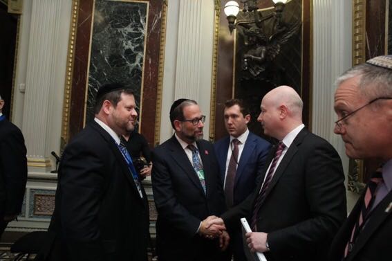 ג'ייסון גרינבלט נפגש עם משלחת 'אגודת ישראל'