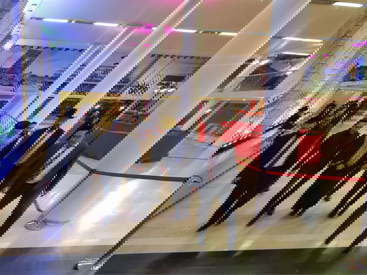 תיעוד: שמחת חתונת בן הגר"נ מרג'ן עם בת הרב ליאור גבאי