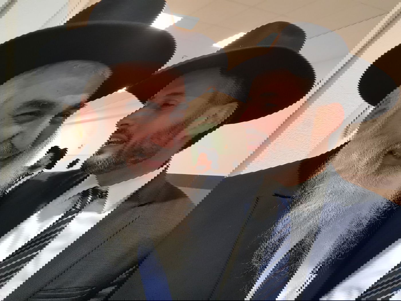 תיעוד: שמחת חתונת בן הגר"נ מרג'ן עם בת הרב ליאור גבאי