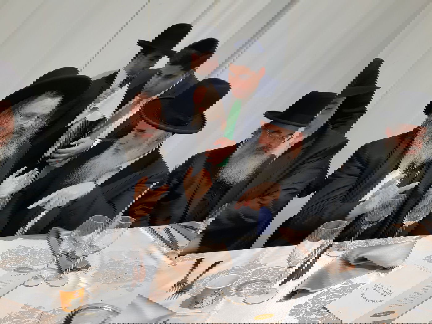 תיעוד: שמחת חתונת בן הגר"נ מרג'ן עם בת הרב ליאור גבאי