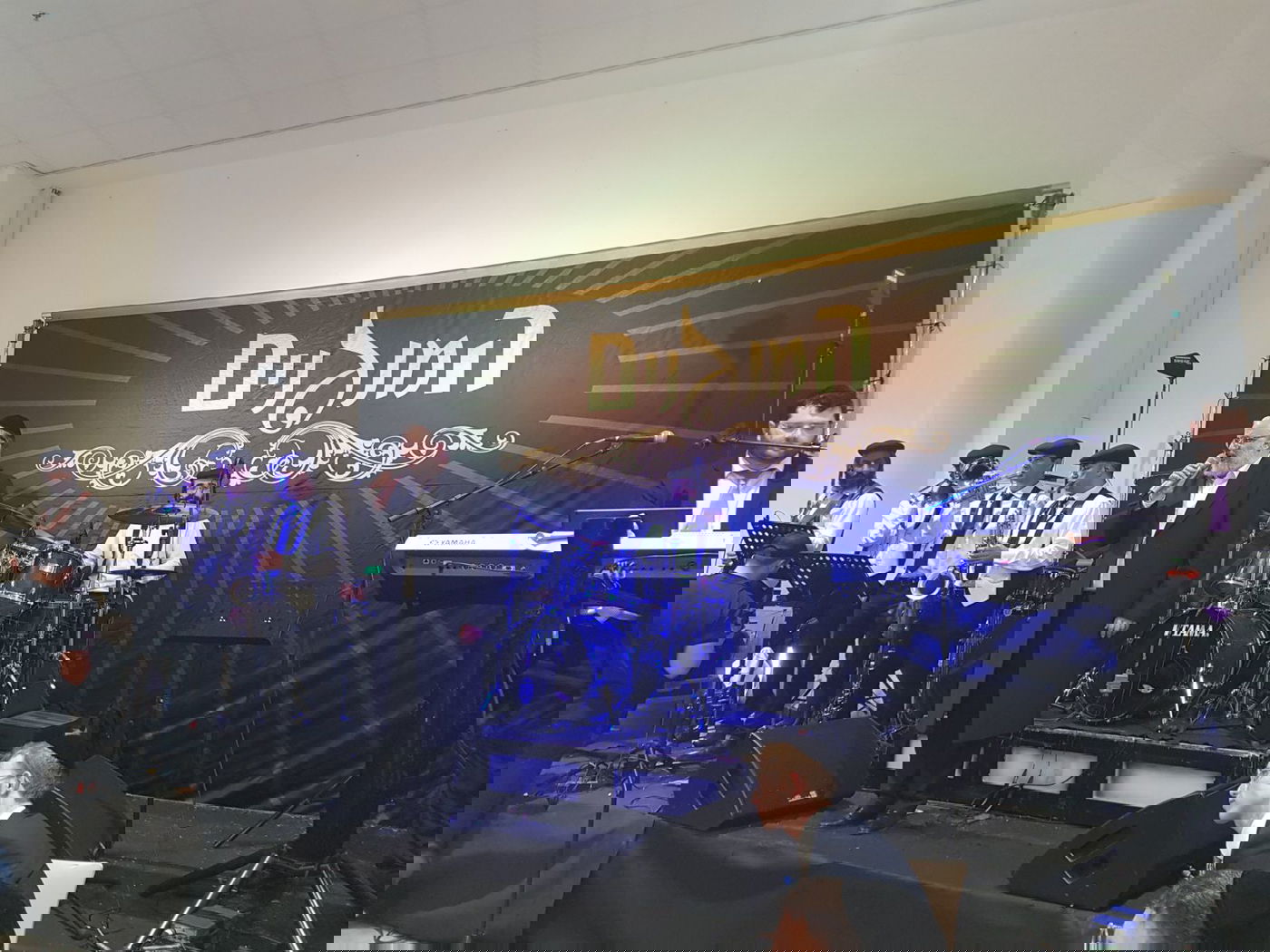 תיעוד: שמחת חתונת בן הגר"נ מרג'ן עם בת הרב ליאור גבאי