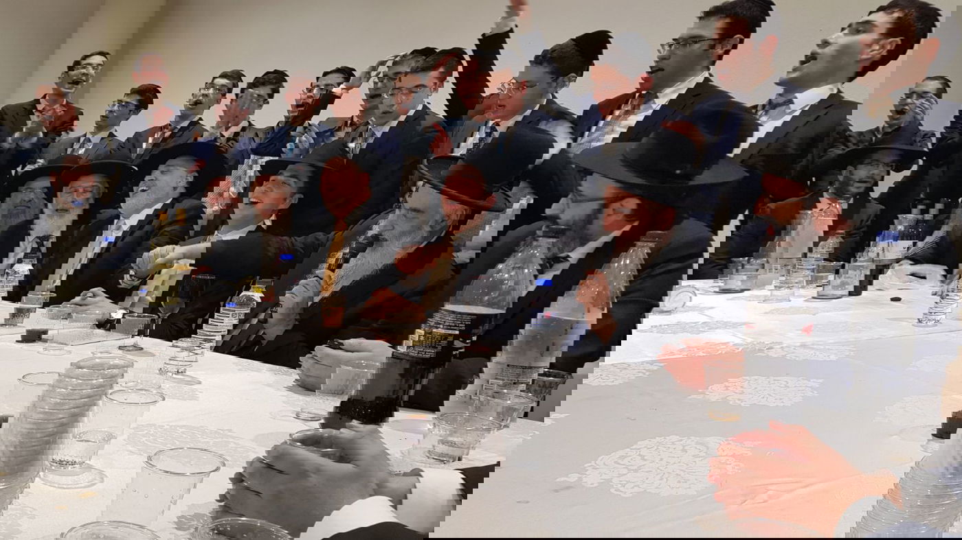 תיעוד: שמחת חתונת בן הגר"נ מרג'ן עם בת הרב ליאור גבאי