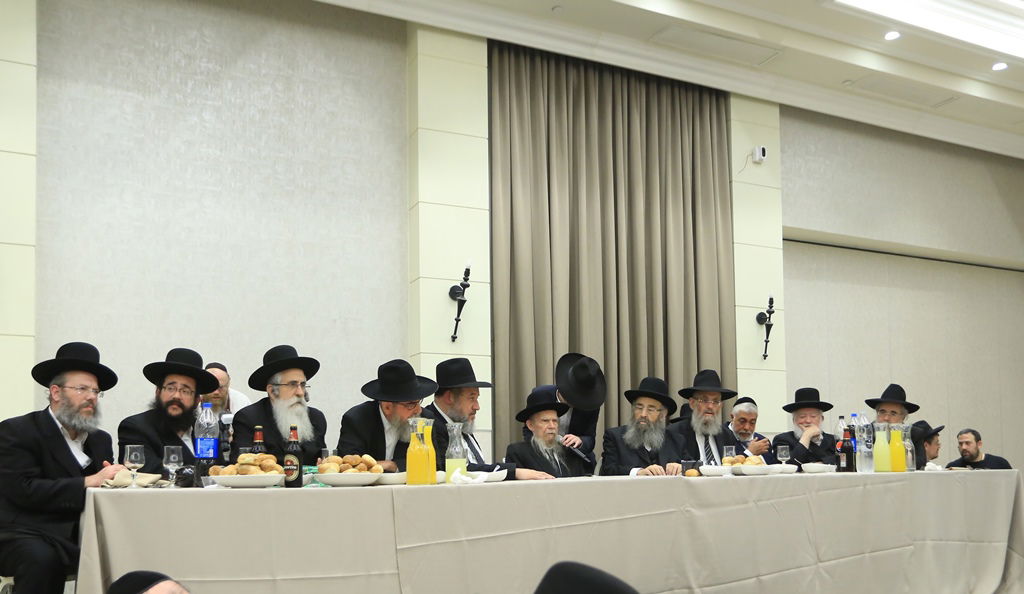 ראש הישיבה הגר"ג אדלשטיין: "למחנכים אחריות גדולה"