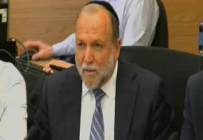 איציק כהן פרגן לכחלון והובך על ידי בוז'י הרצוג • צפו