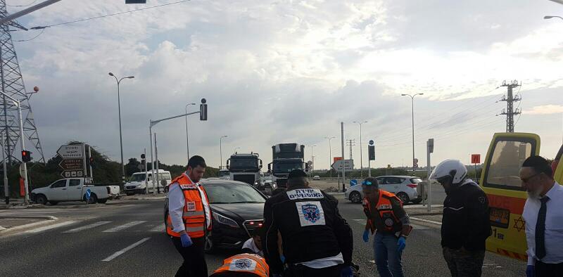 ליד אלעד: רוכב אופנוע חרדי החליק ונפצע