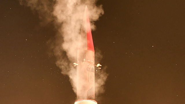 צפו בתיעוד: הניסוי המוצלח במערכת "חץ 3"