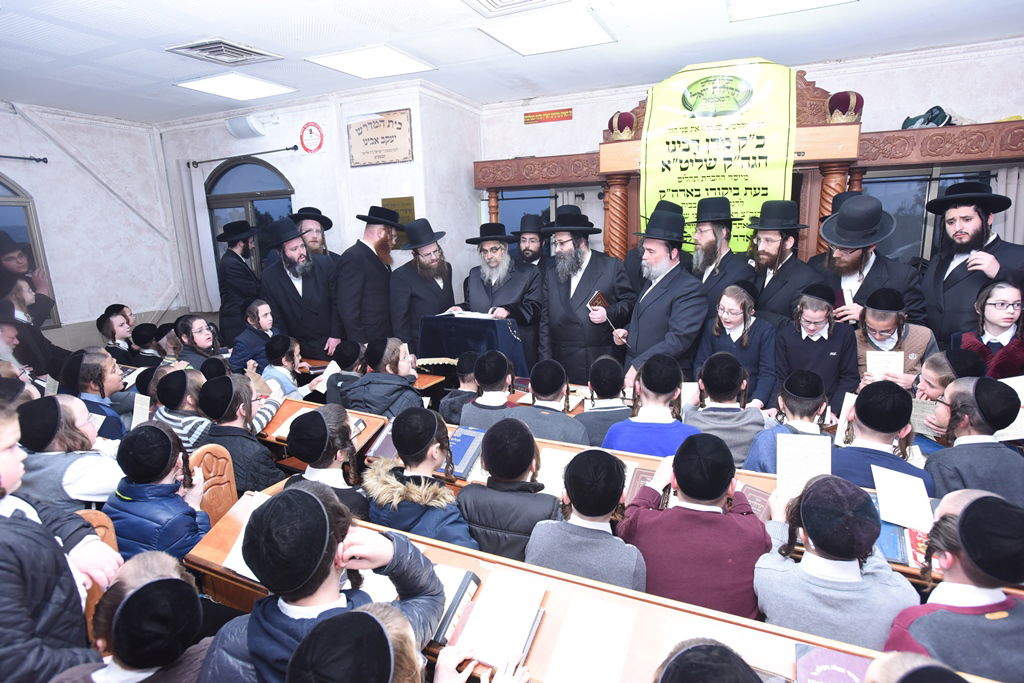 ביקור הרבי מסאטמר בישראל • צפו בגלריה