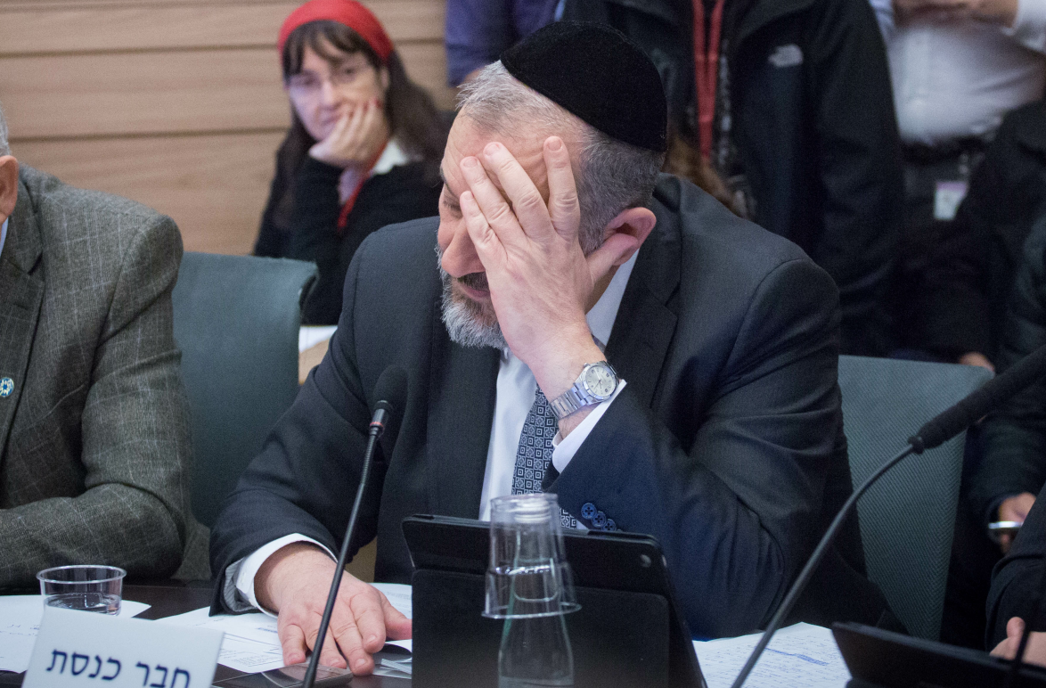 בחקירה. השר אריה דרעי