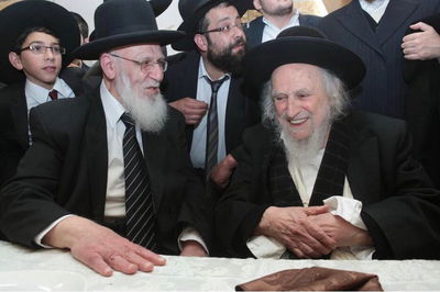 הגר"ש אוירבך עם נשיא המועצת הגר"ש כהן