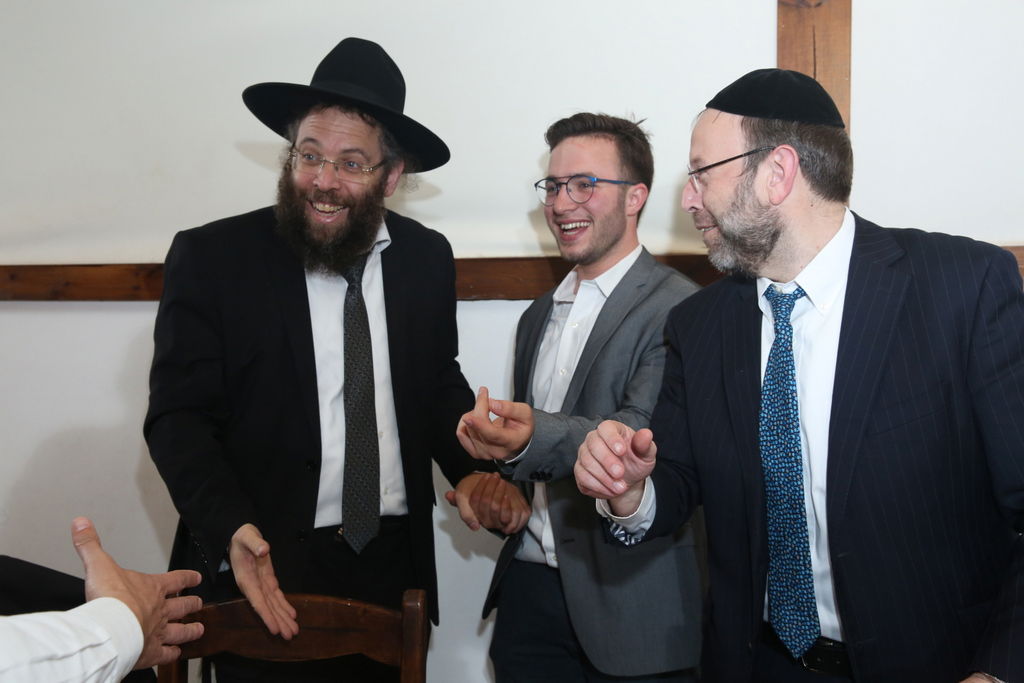 הצלם שלומי כהן חגג... סיום מסכת • גלריה