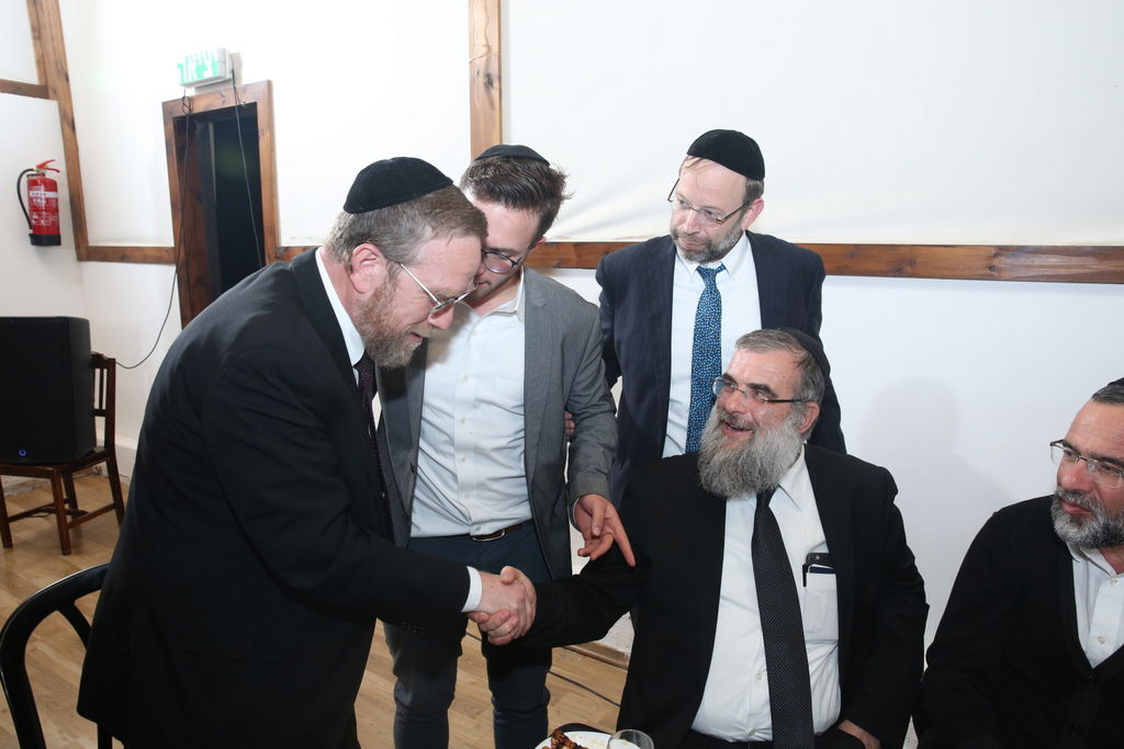 הצלם שלומי כהן חגג... סיום מסכת • גלריה