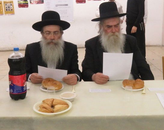 הלימוד בליל בפורים - "ישיבה על קברו" של מרן הגראי"ל